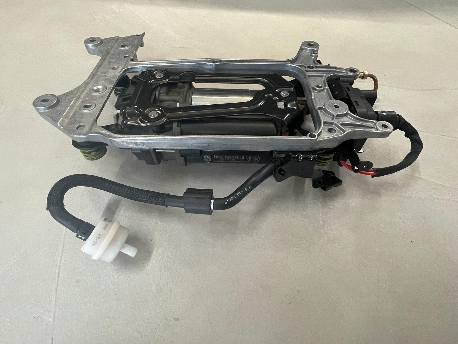 PORSCHE PANAMERA LUFTKOMPRESSOR FÜR FAHRWERK 976616006C PAE616006 NEUORIGINAL ! - Obrázek 13