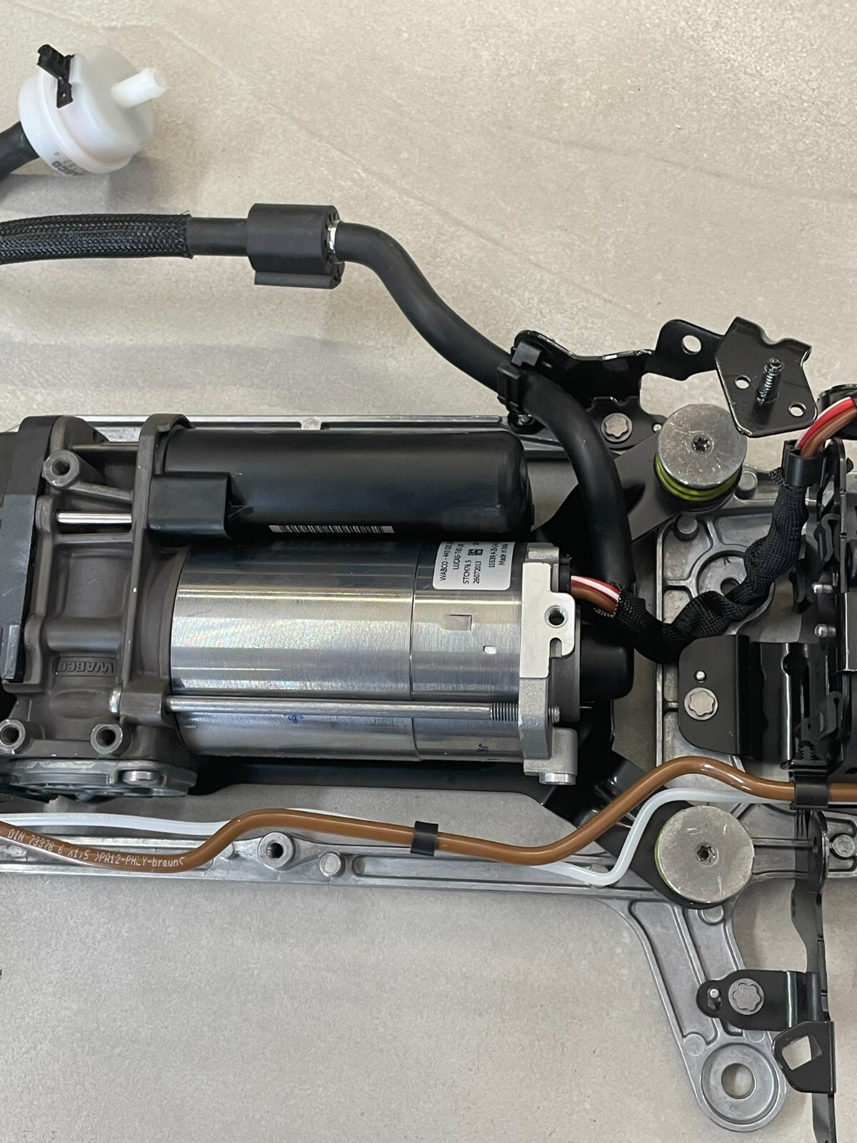 PORSCHE PANAMERA LUFTKOMPRESSOR FÜR FAHRWERK 976616006C PAE616006 NEUORIGINAL ! - Obrázek 6