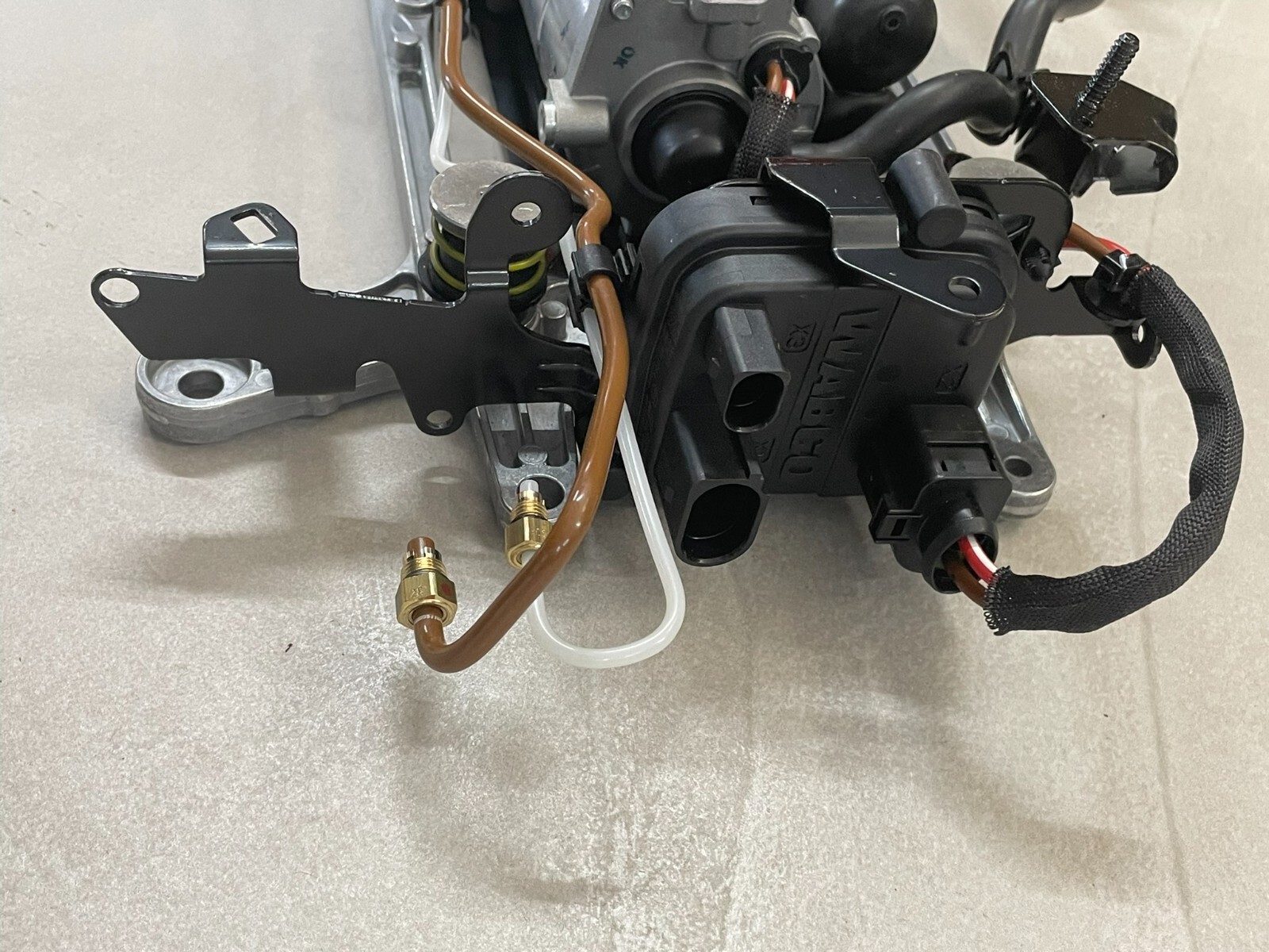 PORSCHE PANAMERA LUFTKOMPRESSOR FÜR FAHRWERK 976616006C PAE616006 NEUORIGINAL ! - Obrázek 10