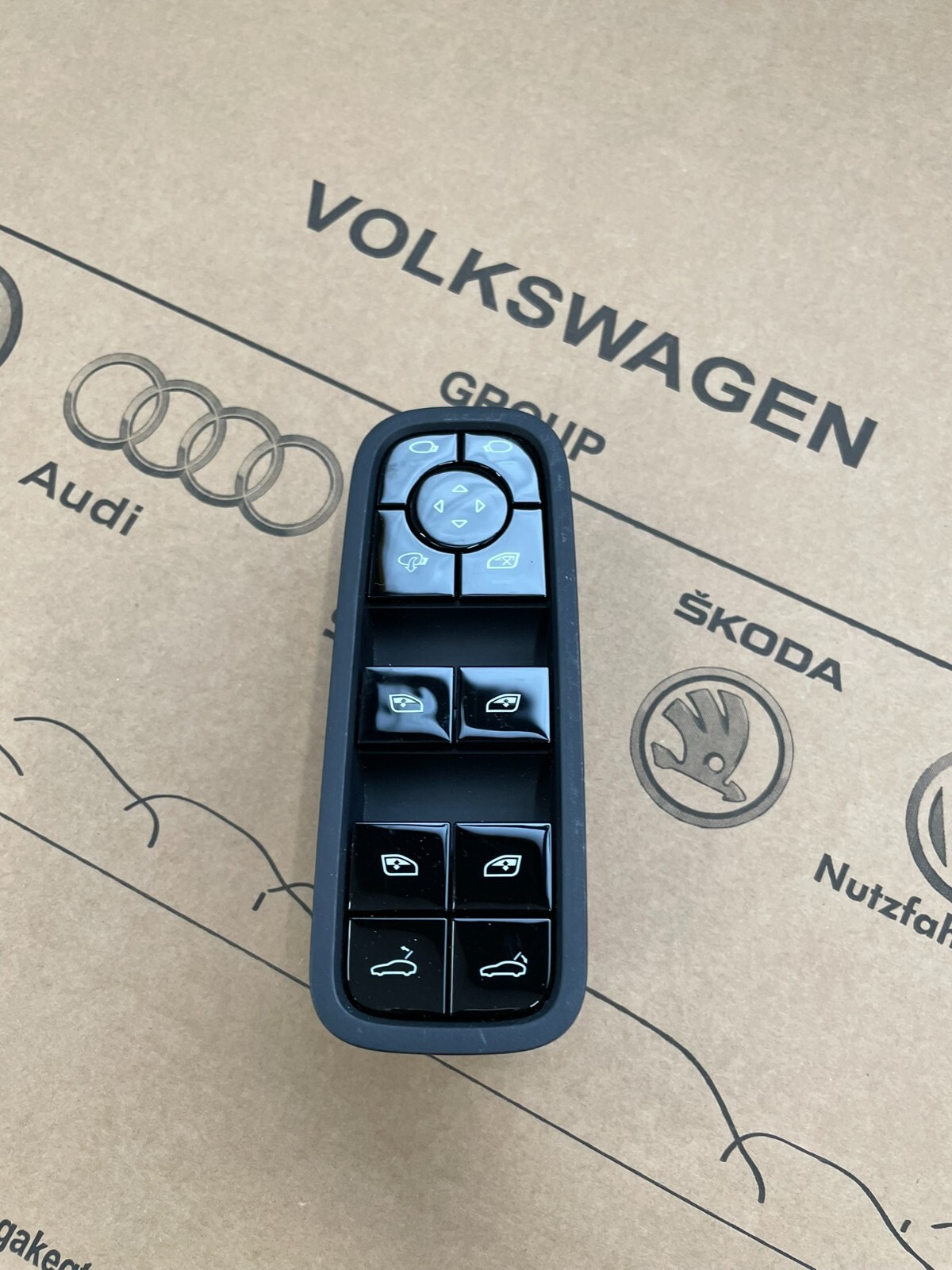 PORSCHE PANAMERA SCHALTER ELEKTRISCHEN FENSTERHEBER VORN L. 971959858E Fast Neu - Obrázek 5