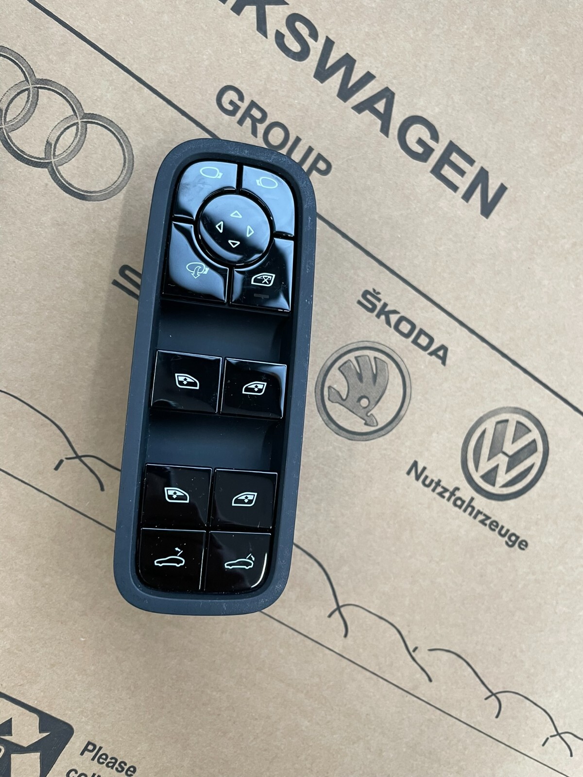 PORSCHE PANAMERA SCHALTER ELEKTRISCHEN FENSTERHEBER VORN L. 971959858E Fast Neu - Obrázek 9