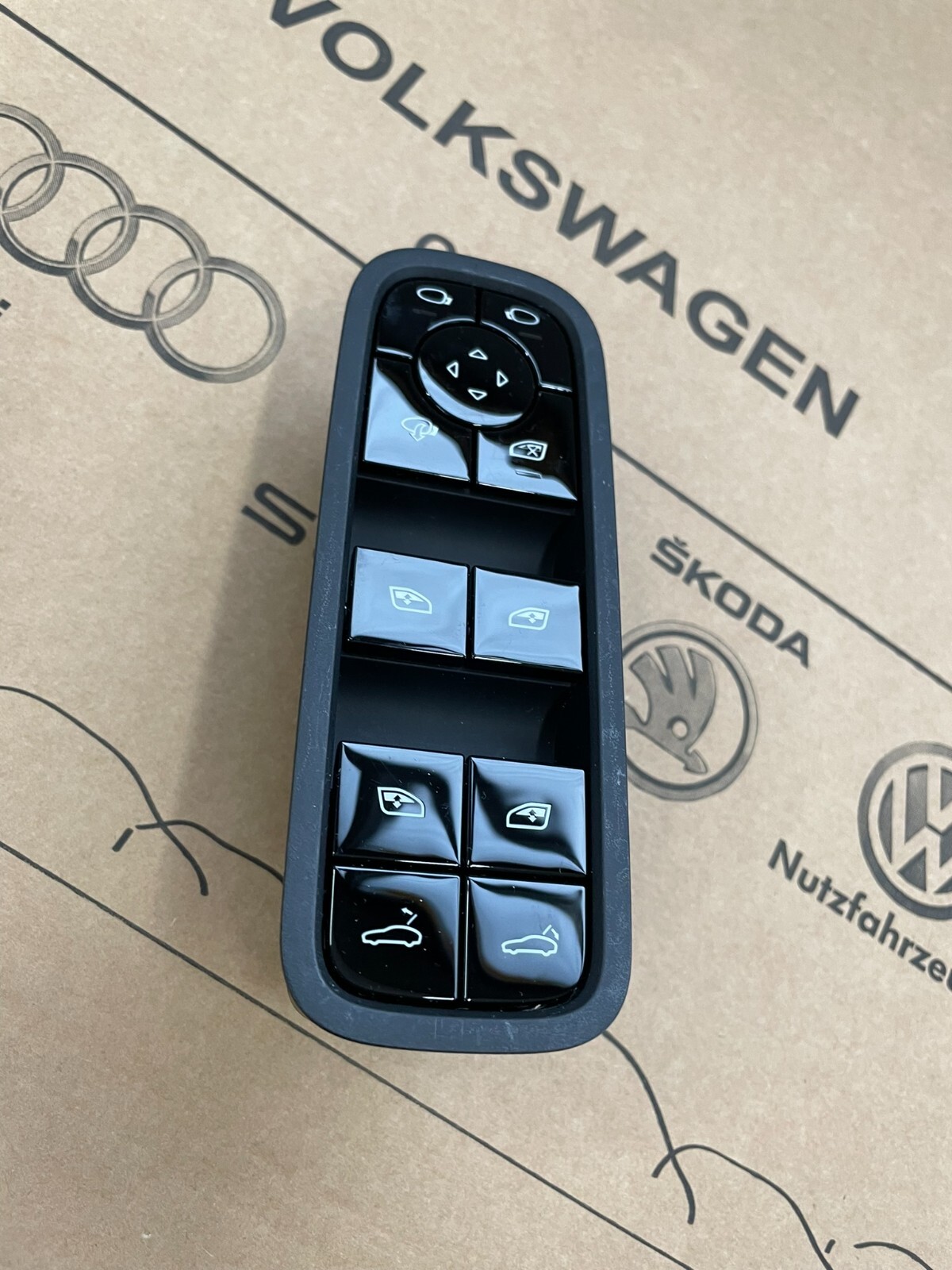 PORSCHE PANAMERA SCHALTER ELEKTRISCHEN FENSTERHEBER VORN L. 971959858E Fast Neu - Obrázek 10