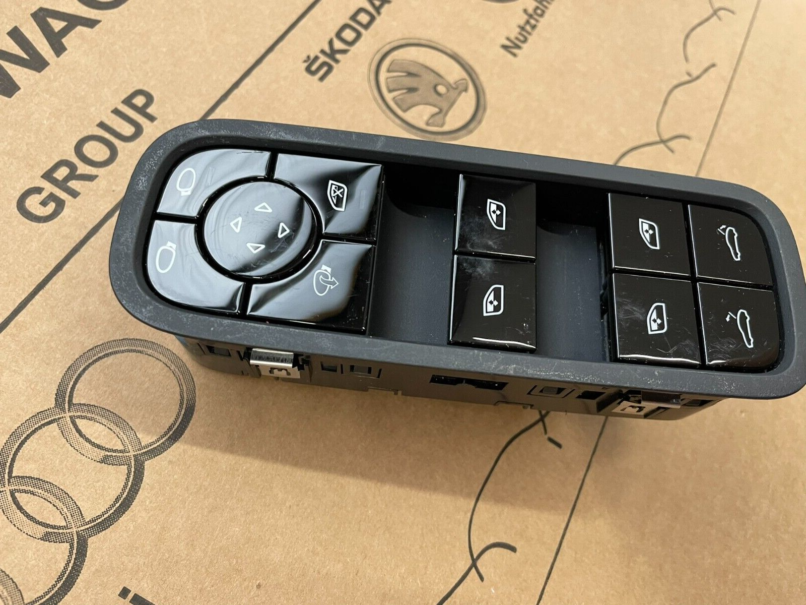 PORSCHE PANAMERA SCHALTER ELEKTRISCHEN FENSTERHEBER VORN L. 971959858E Fast Neu - Obrázek 11