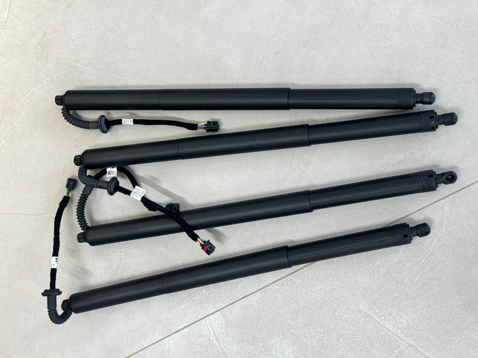 SEAT LEON 2020 ANTRIEBSEINHEIT FÜR ELEKTRISCHE HECKKLAPE 5FE827851 NEW ORIG SEAT - Obrázek 7