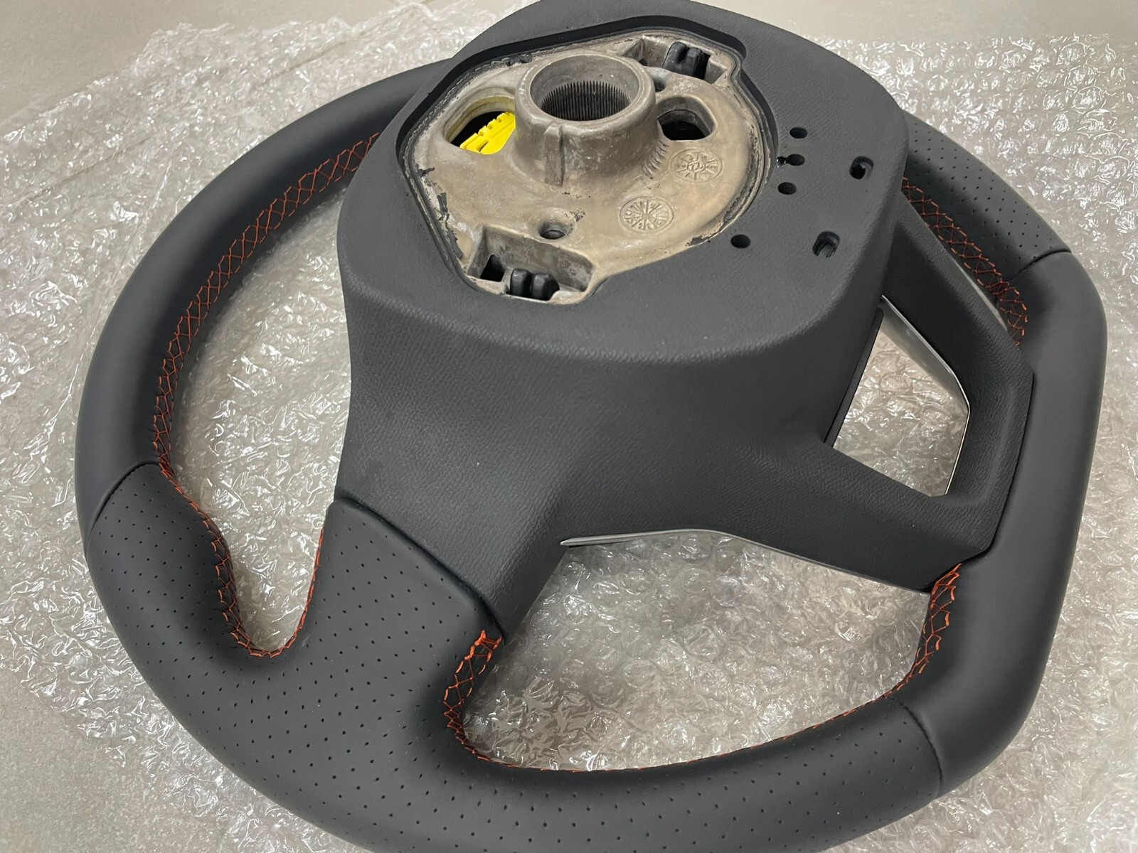 SEAT LEON FR SPORT LEDER LENKRAD GELOCHT MIT AIRBAG KOMPLET ORIG.NEU! - Obrázek 15