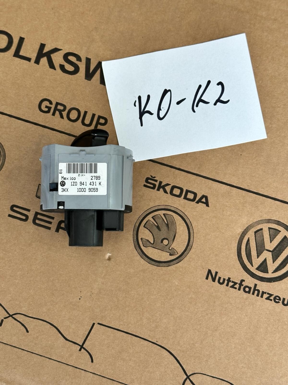 SKODA OCTAVIA LICHTSCHALTER HAUPTLICHT SCHALTER HAUPTLICHT 1Z0941431K ORIG.NEU - Obrázek 9