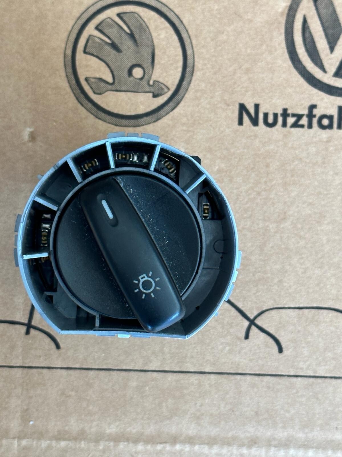 SKODA OCTAVIA LICHTSCHALTER HAUPTLICHT SCHALTER HAUPTLICHT 1Z0941431K ORIG.NEU