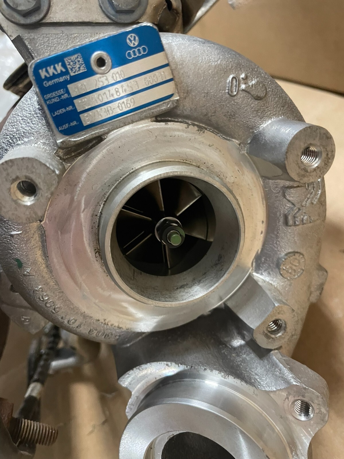 VW AUDI TURBO 2.0 TDI 03L253010 = 03L253056 = 03L 253056X FAST NEU TEST WAGEN - Obrázek 3