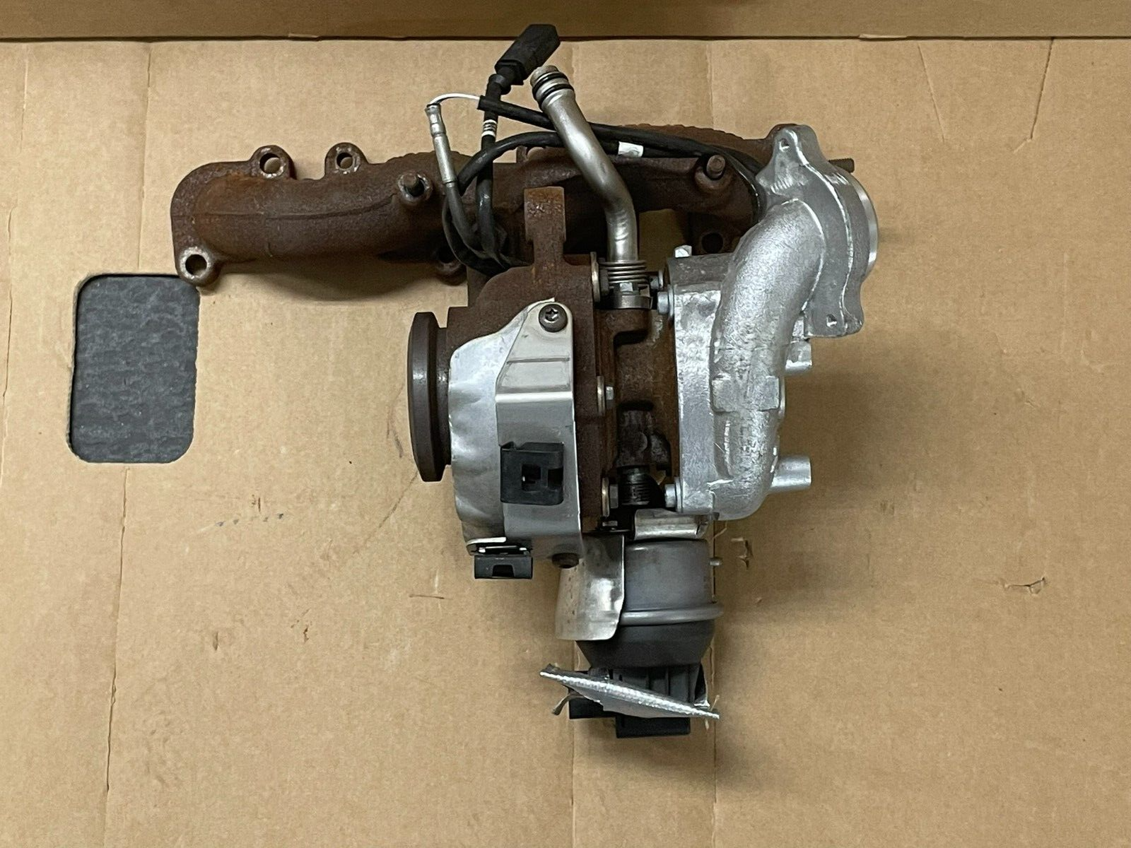 VW AUDI TURBO 2.0 TDI 03L253010 = 03L253056 = 03L 253056X FAST NEU TEST WAGEN