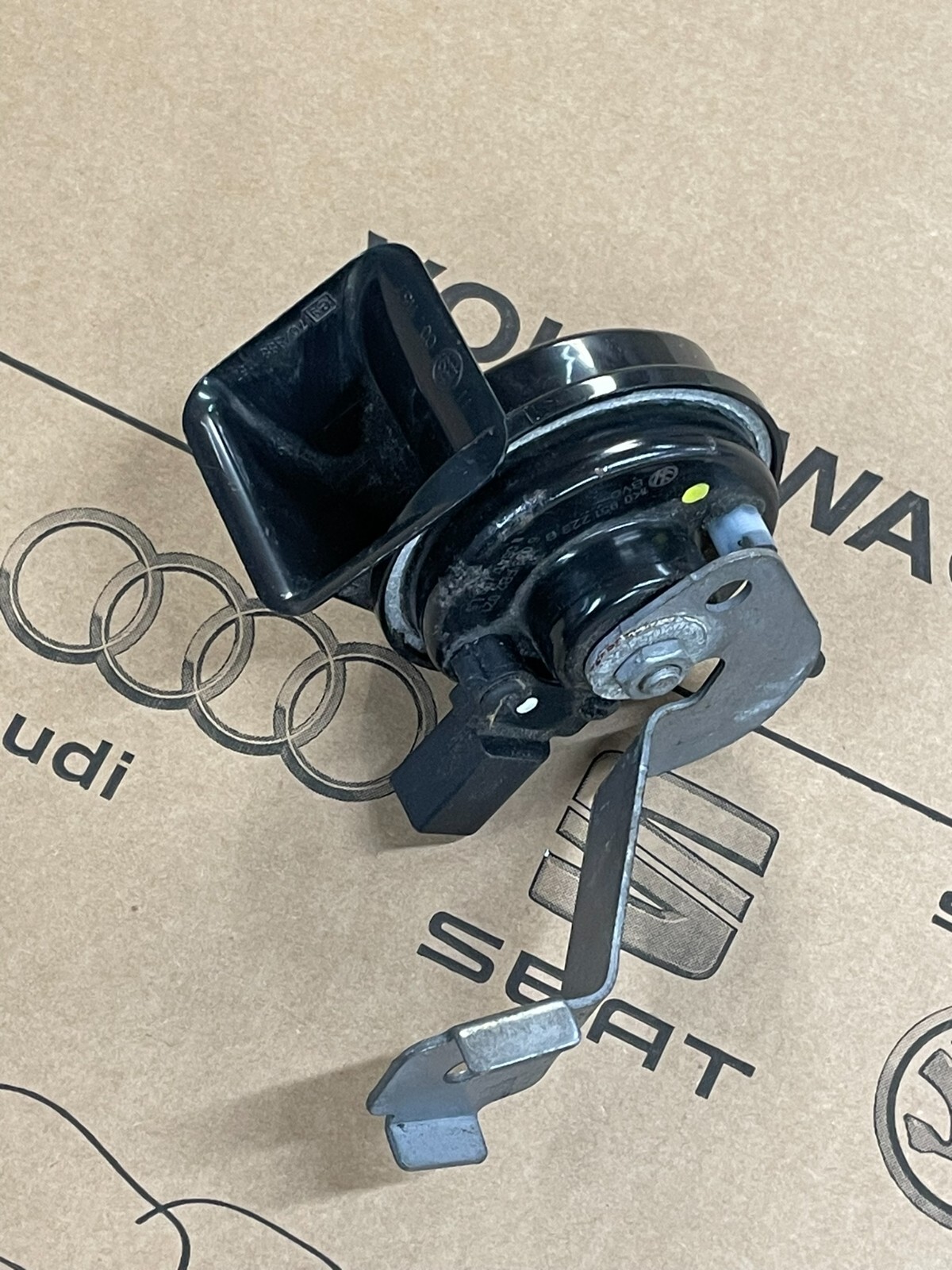 VW FANFARE SIGNALHORN 1K0951223A 5C0951223C Fast Neu demont v Test Wagen Orig.! - Obrázek 4