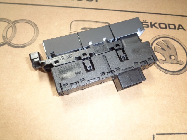 VW GOLF BEDIENEINHEIT DRUCKTASTEN 5G1927137N Fast Neu Teil dem vom Test Wagen.. - Obrázek 10