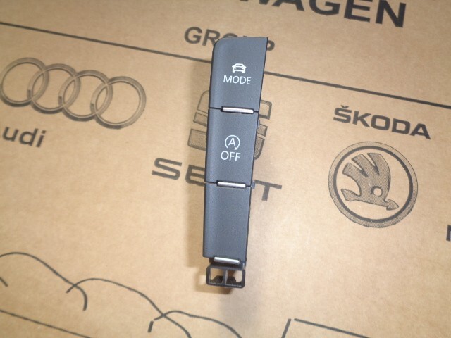 VW GOLF BEDIENEINHEIT DRUCKTASTEN 5G1927137N Fast Neu Teil dem vom Test Wagen..