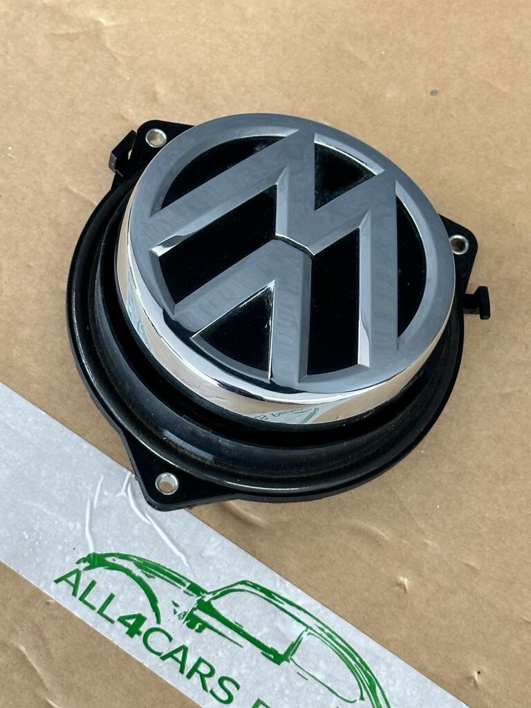 VW GOLF HECKKLAPPENÖFFNER LOGO VW 5G6827469C DEMONT VOM TEST WAGEN FAST NEU ORIG - Obrázek 3