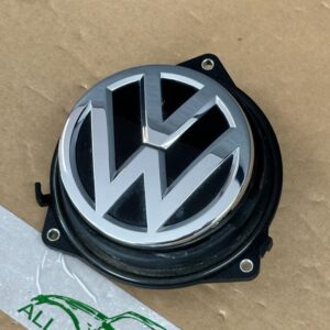 VW GOLF HECKKLAPPENÖFFNER LOGO VW 5G6827469C DEMONT VOM TEST WAGEN FAST NEU ORIG