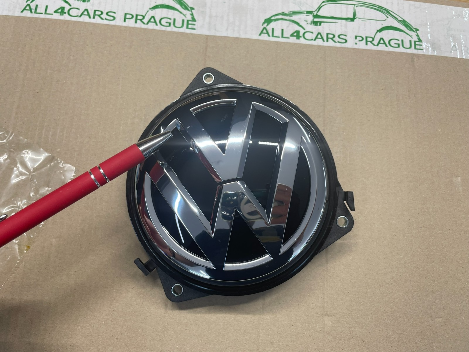 VW PASSAT ARTEON GOLF SPORTSVAN HECKKLAPPENÖFFNER LOGO 510827469 NEU VW ORIGINAL - Obrázek 11