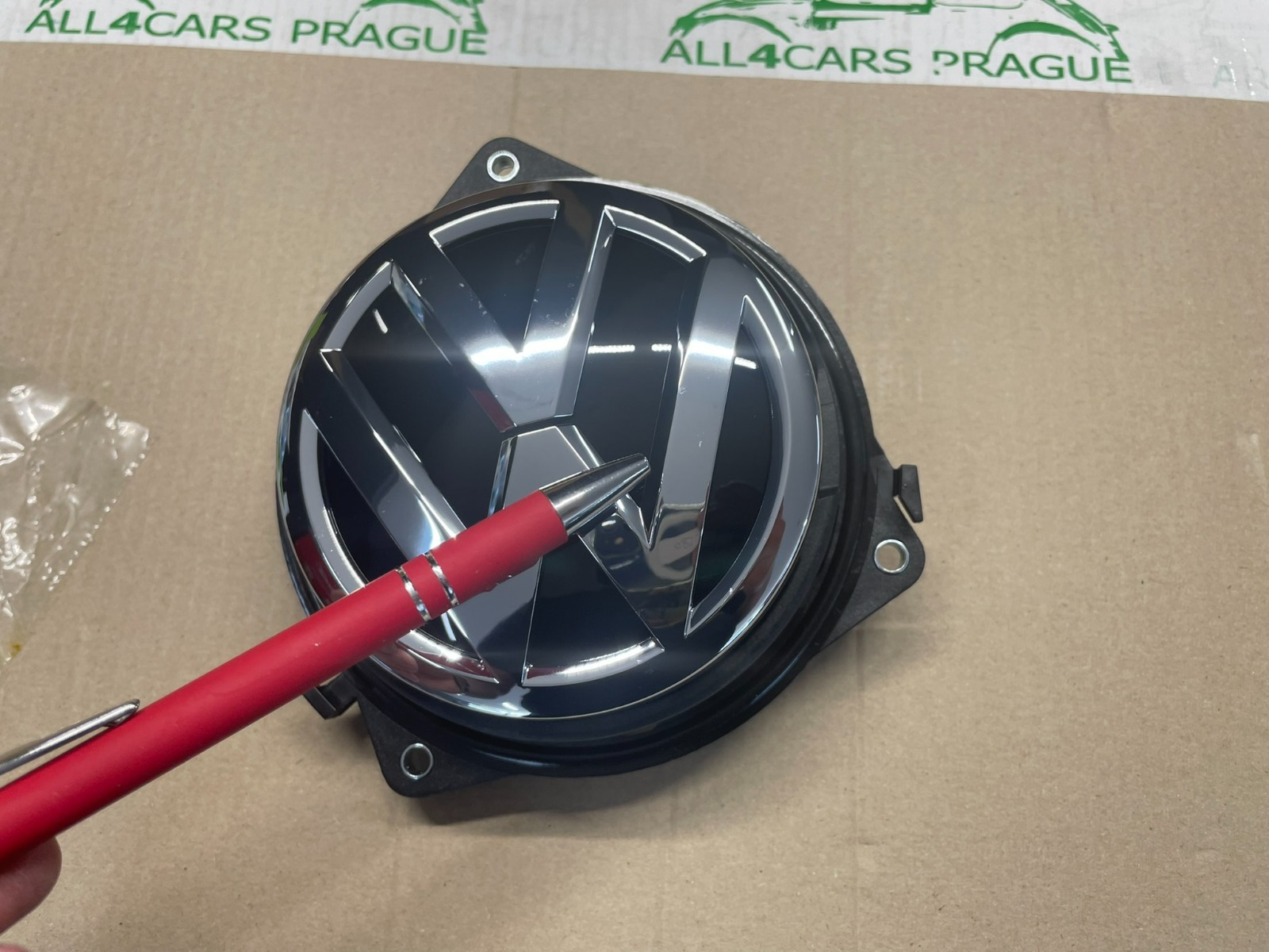 VW PASSAT ARTEON GOLF SPORTSVAN HECKKLAPPENÖFFNER LOGO 510827469 NEU VW ORIGINAL - Obrázek 13