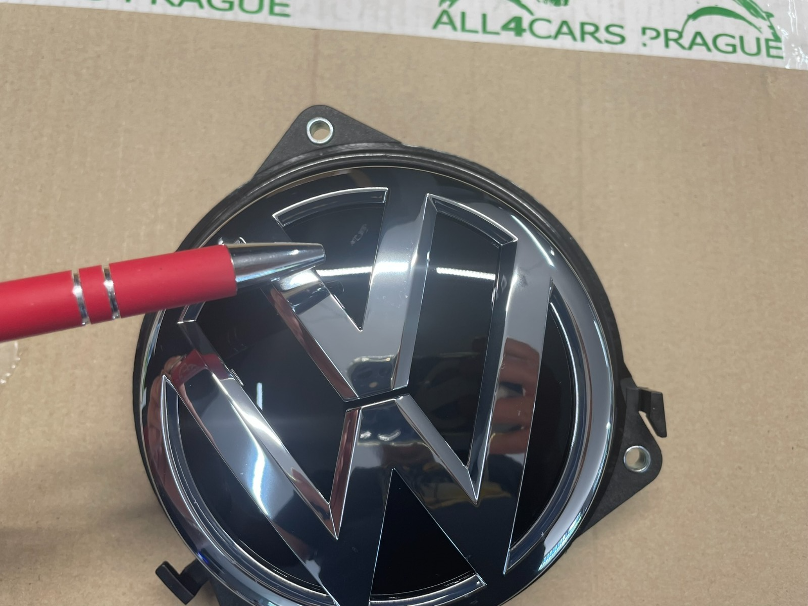 VW PASSAT ARTEON GOLF SPORTSVAN HECKKLAPPENÖFFNER LOGO 510827469 NEU VW ORIGINAL - Obrázek 10