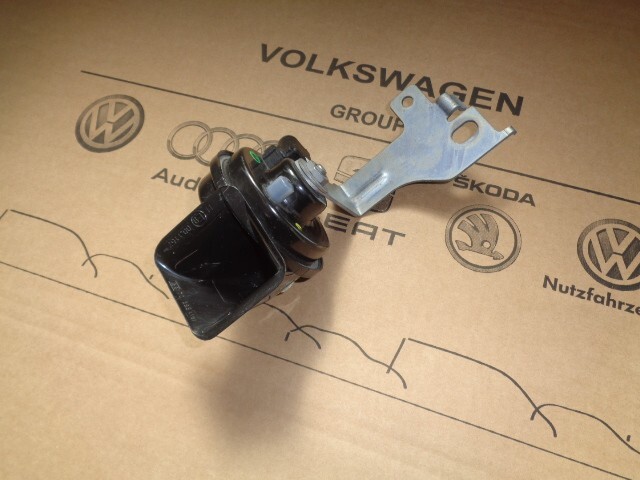 VW SEAT AUDI SIGNALTON HUPE FANFARE HORN 5Q0951223D Fast Neu Teil d v Test Wagen - Obrázek 9