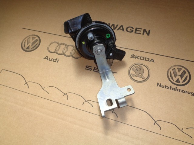 VW SEAT AUDI SIGNALTON HUPE FANFARE HORN 5Q0951223D Fast Neu Teil d v Test Wagen - Obrázek 10