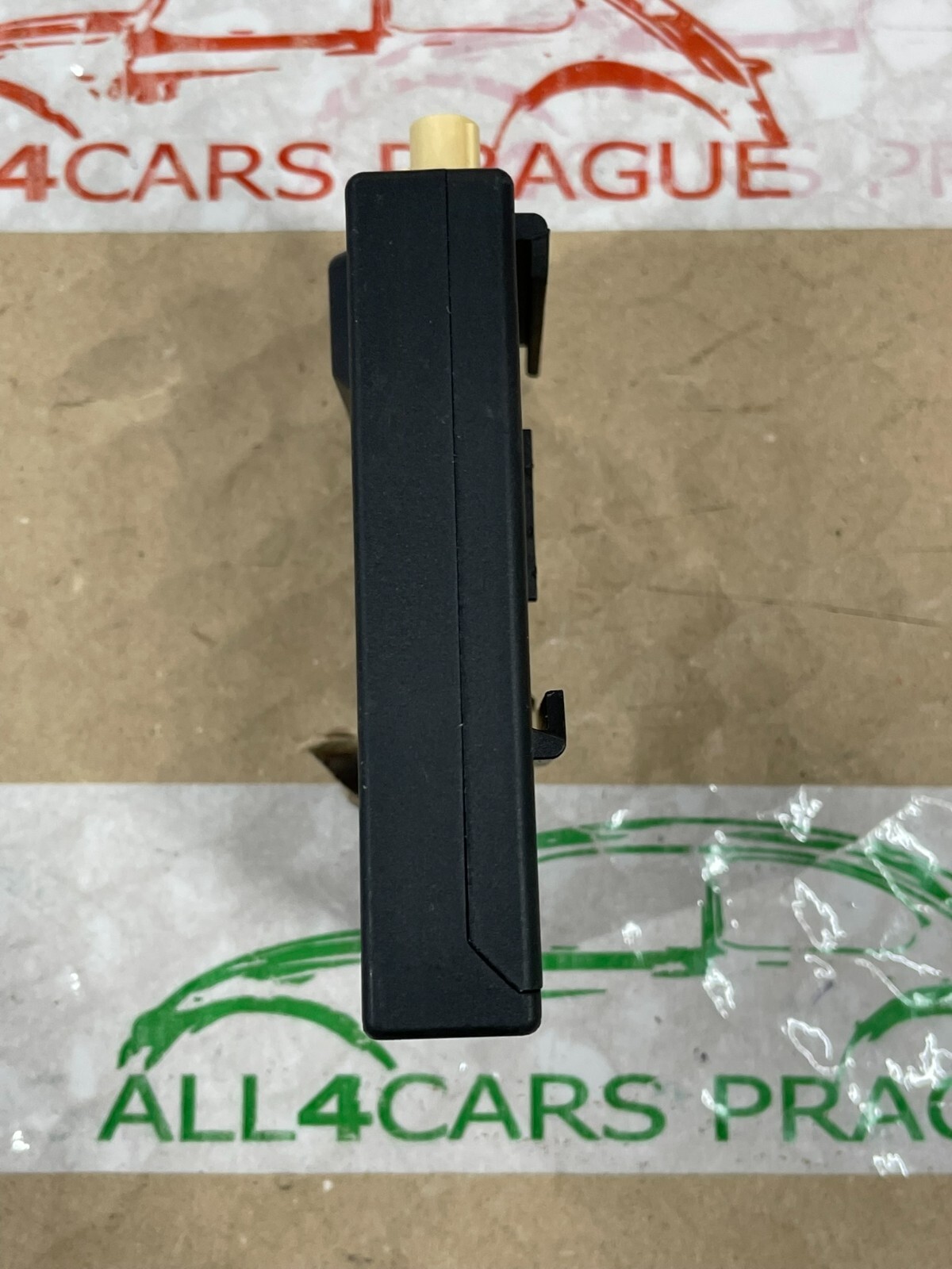 VW SKODA BENTLEY EMPFANGSGERÄT FÜR FUNKGESTEUERTE STANDHEIZUNG 4F0909509 FAST NE - Obrázek 11