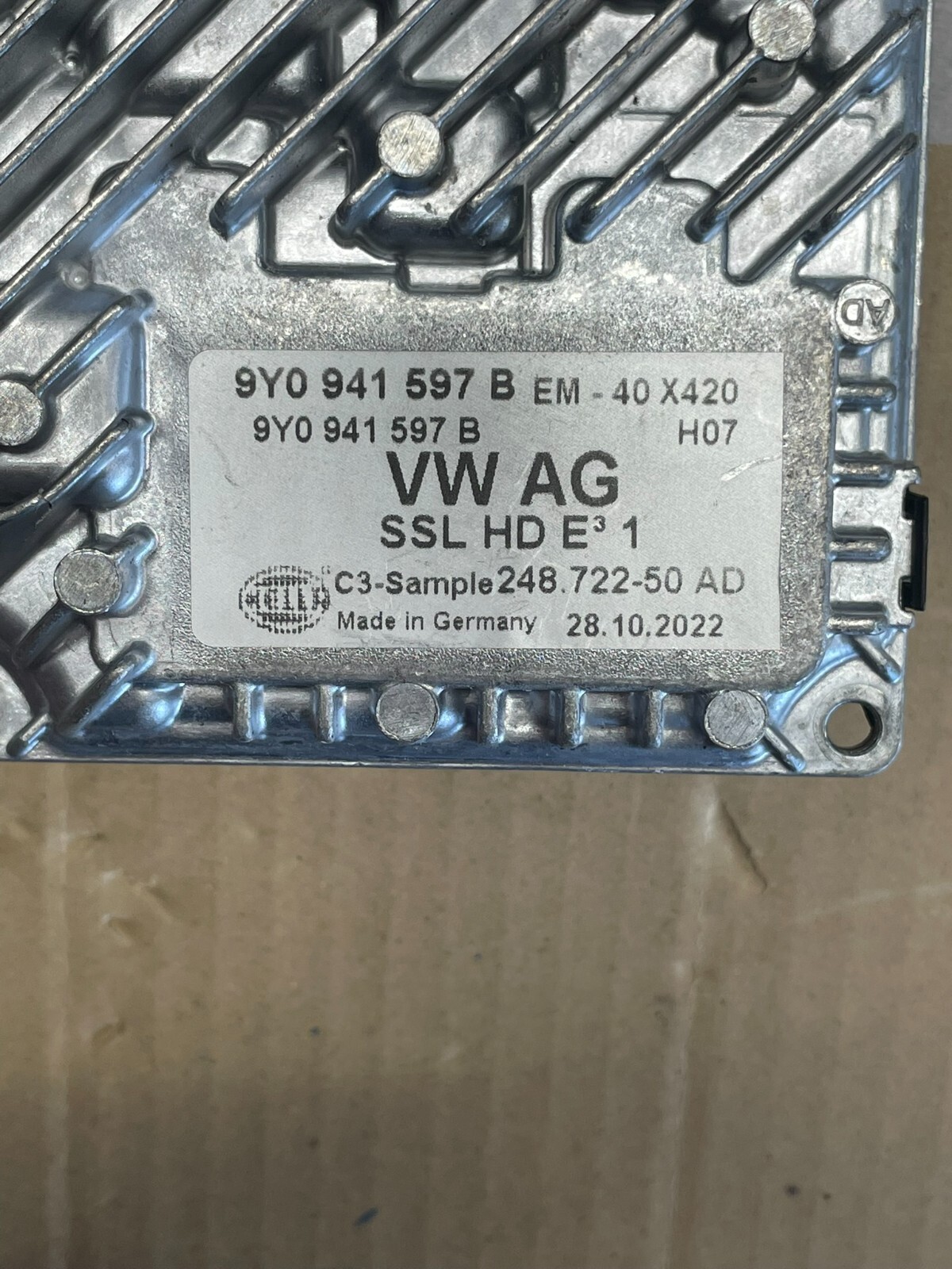 VW TIGUAN 2024 SCHEINWERFER STEUERGERÄT 9Y0941597B DEMONT VOM TEST WAGEN ORIG VW - Obrázek 9