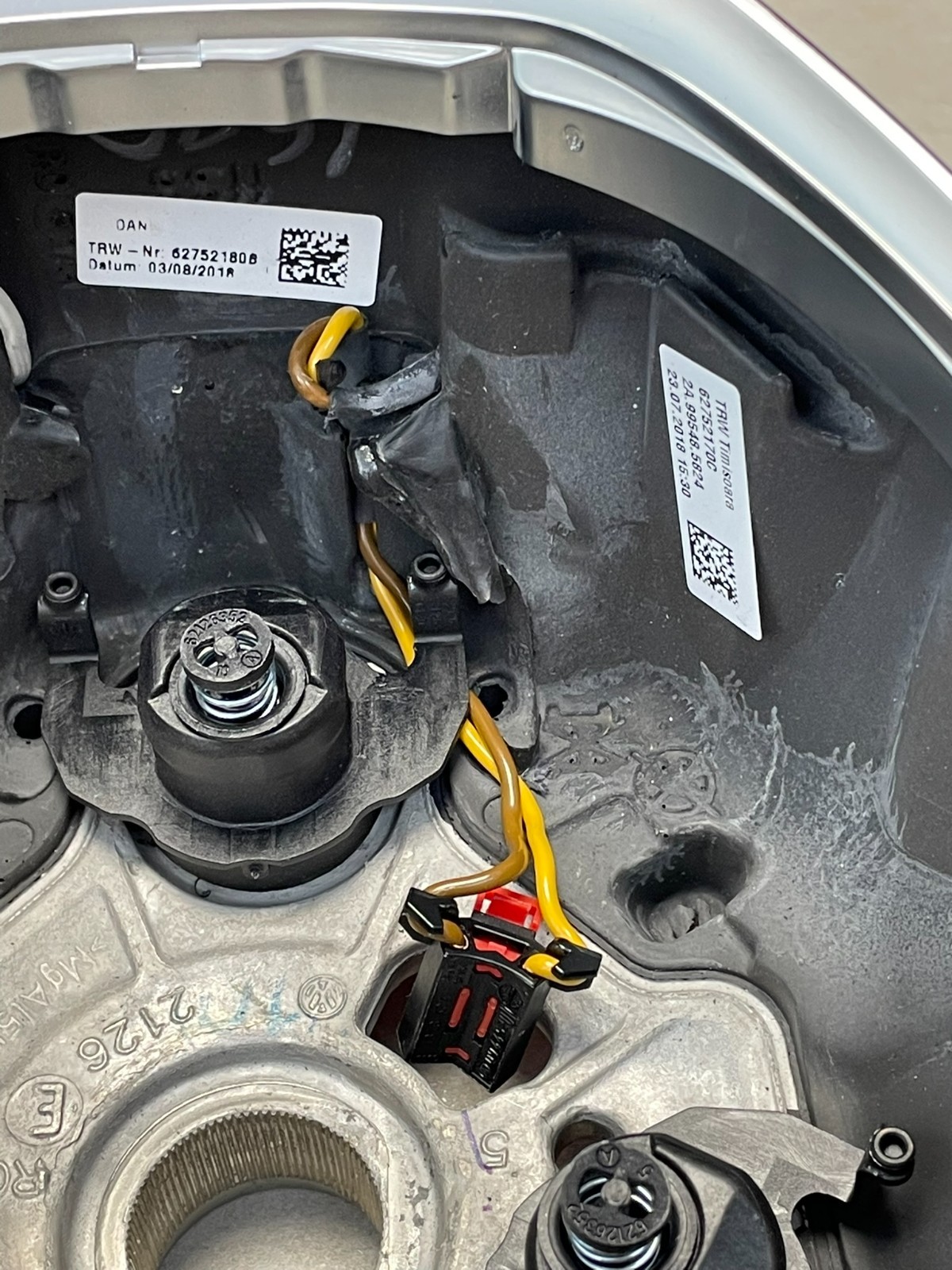 VW TIGUAN TOURAN LENKRAD BEHEIZT SPORT ABGEFLACHT 5TA419091AQ FAST NEU NUR 700km - Obrázek 18