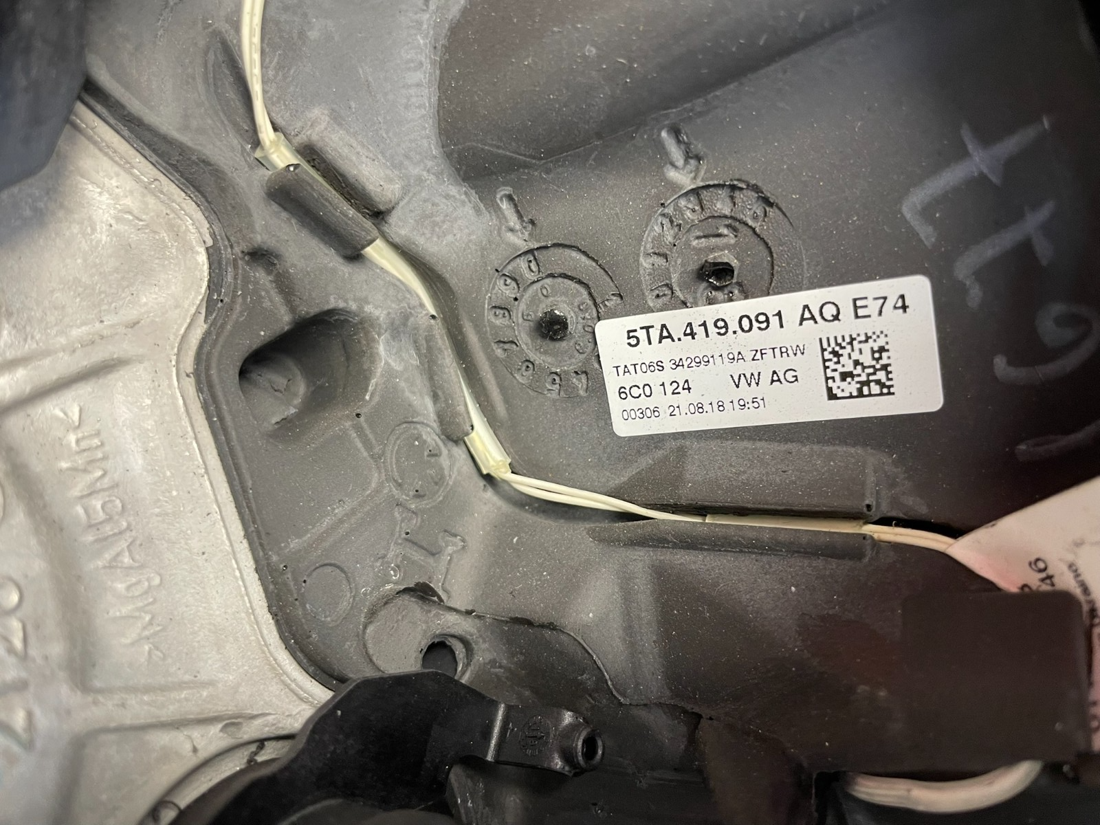 VW TIGUAN TOURAN LENKRAD BEHEIZT SPORT ABGEFLACHT 5TA419091AQ FAST NEU NUR 700km - Obrázek 10