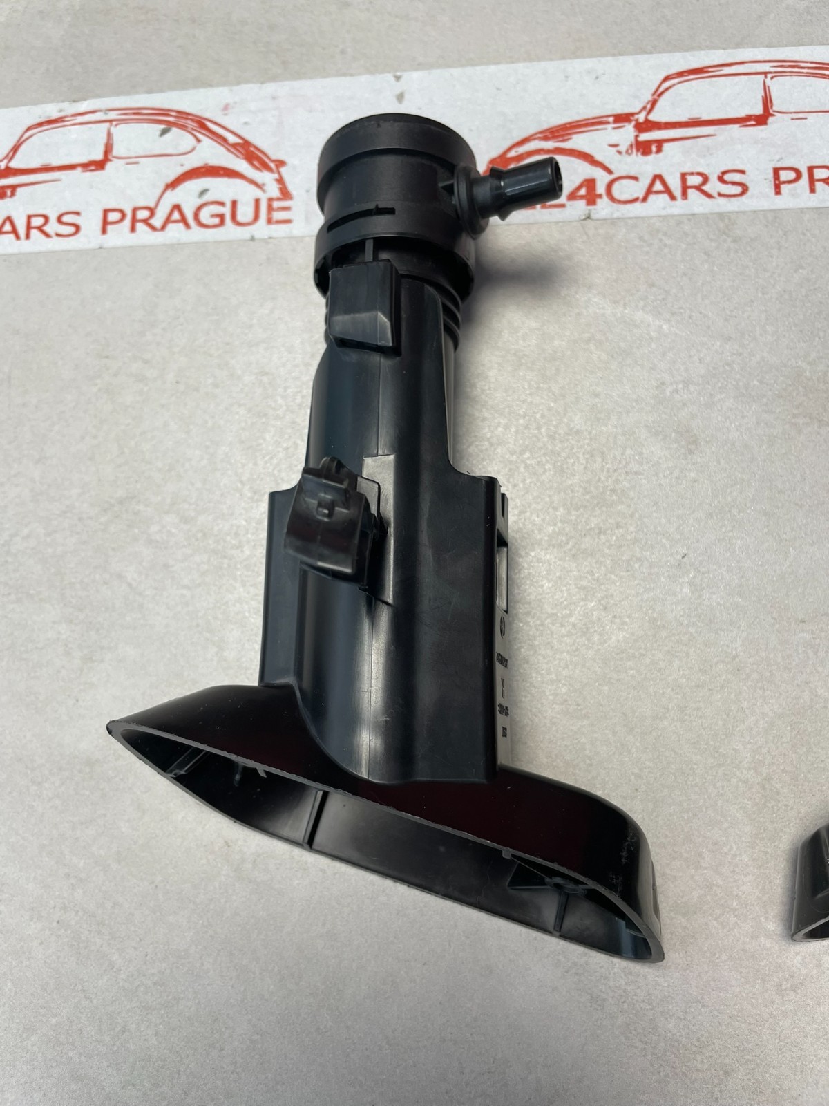 VW TOUAREG 7P HEADLIGHT WASHERS L+R 7P6955103A 7P6955104A 7P6807941 7P6807942 - Obrázek 10