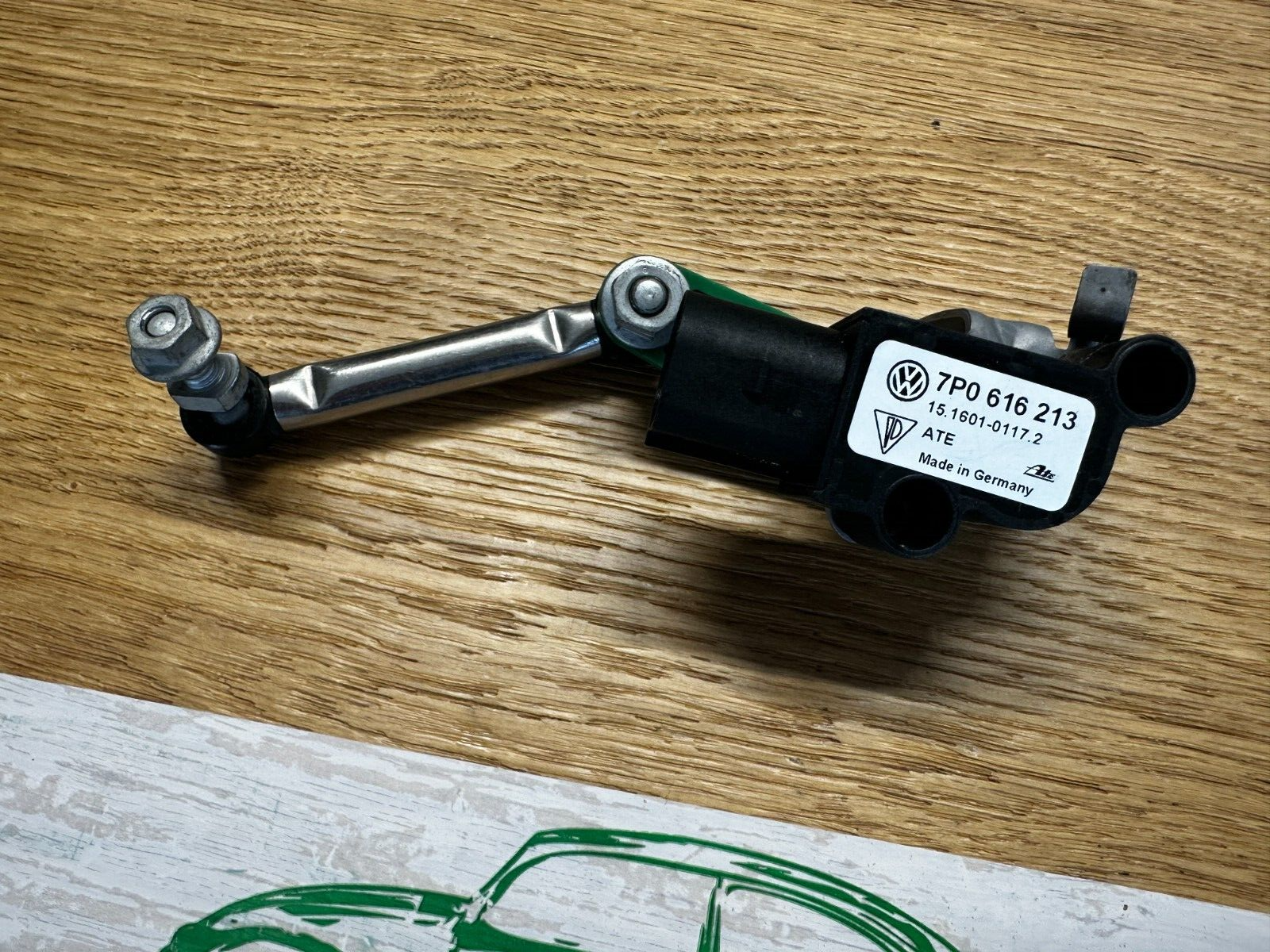 VW TOUAREG NIVEAUSENSOR VORNE LINKS 7P0616213 Fast Neu dem v Test Wagen ORIG. VW