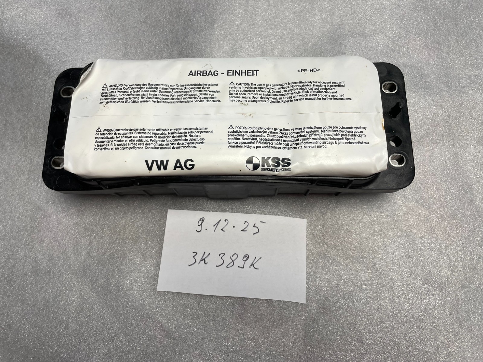 VW TRANSPORTER CADDY ARMATURENBRETT SCHUTZ 7E0880204E = 7E0880204F = 7E0880204G - Obrázek 19