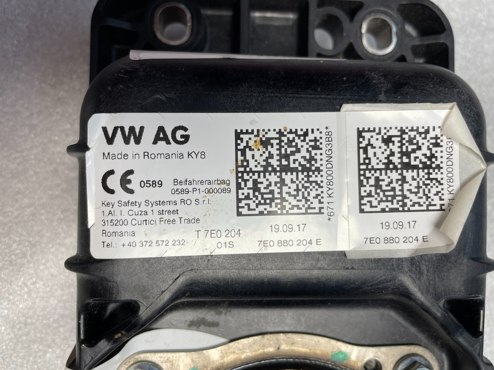 VW TRANSPORTER CADDY ARMATURENBRETT SCHUTZ 7E0880204E = 7E0880204F = 7E0880204G - Obrázek 3