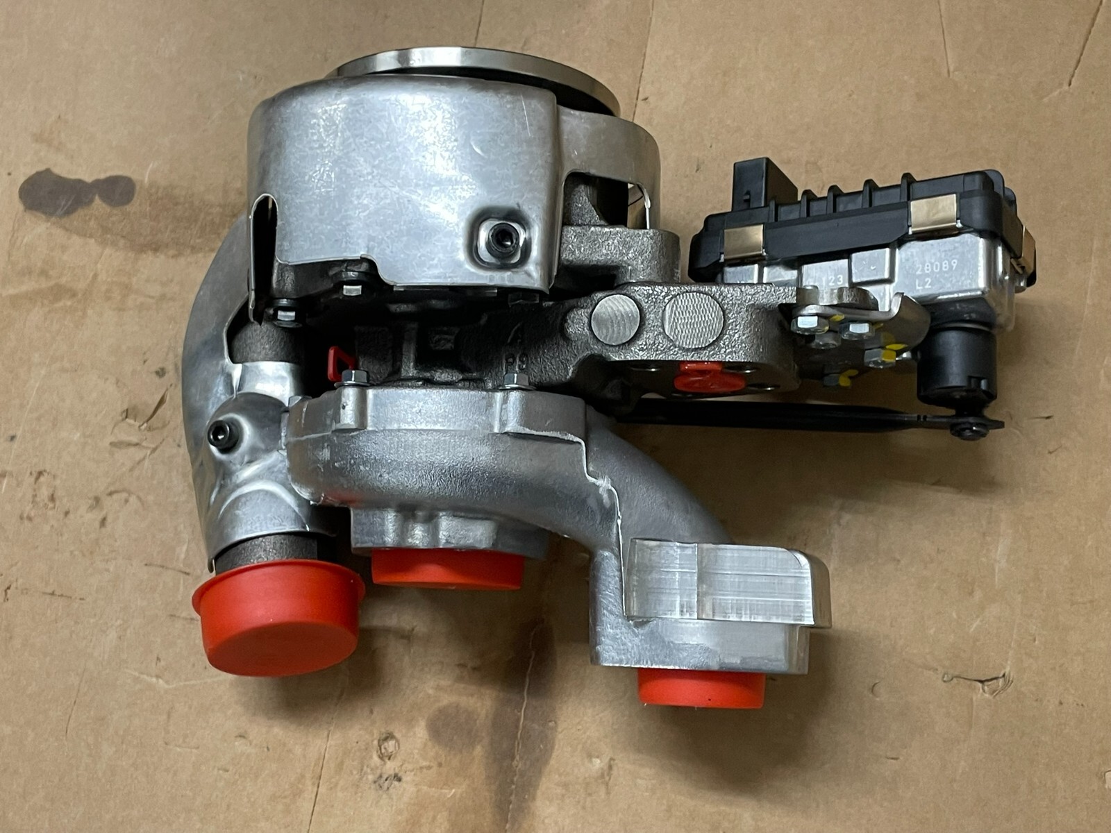 07Z145874G VW PHAETON 5.0 TDI -AJS- V10 TURBOLADER RECHTS 07Z145874G ORIG.NEU VW - Obrázek 17