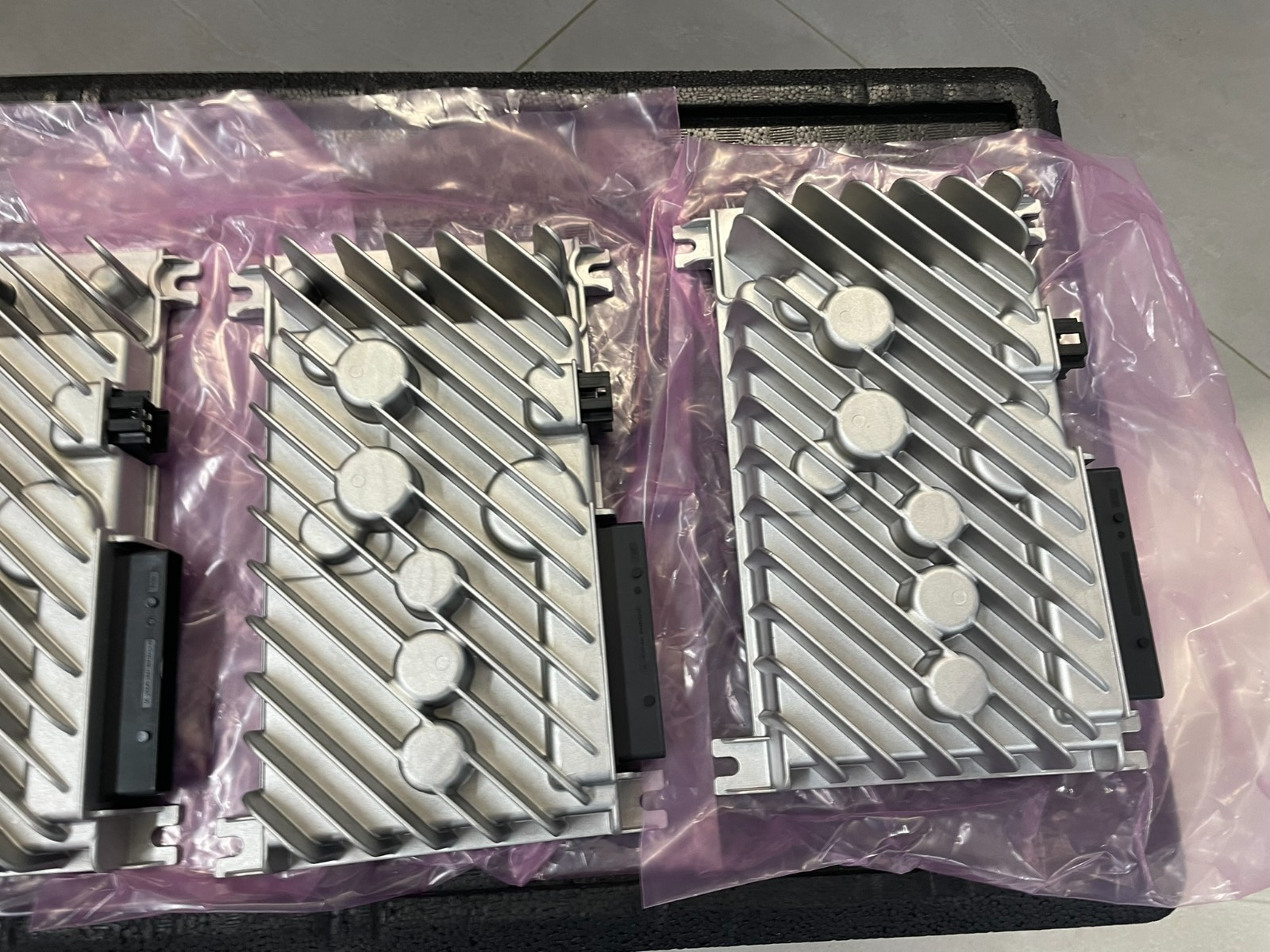 3G0035466J VW ŠKODA AUDIO VERSTÄRKER AUDIO AMPLIFIER 3G0035466J ORIG.NEU TEIL ! - Obrázek 7