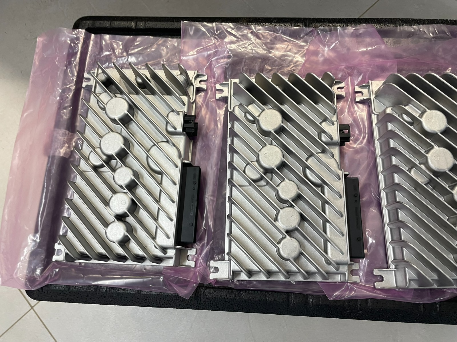 3G0035466J VW ŠKODA AUDIO VERSTÄRKER AUDIO AMPLIFIER 3G0035466J ORIG.NEU TEIL ! - Obrázek 10