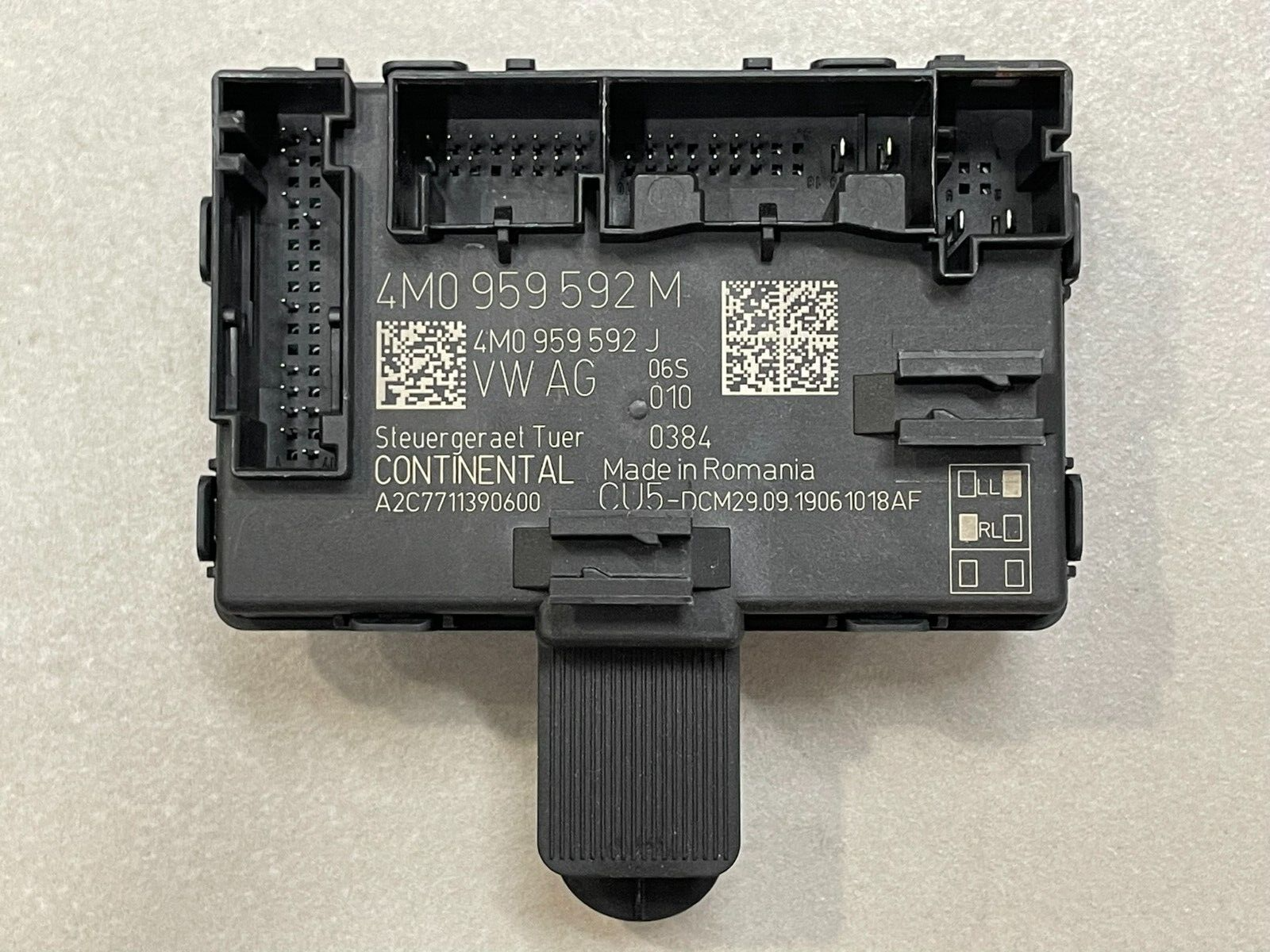 4M0959592M AUDI E-TRON Q7 TÜRSTEUERGERÄT H. LINKS 4M0959592M Fast Neu Test Wagen - Obrázek 7