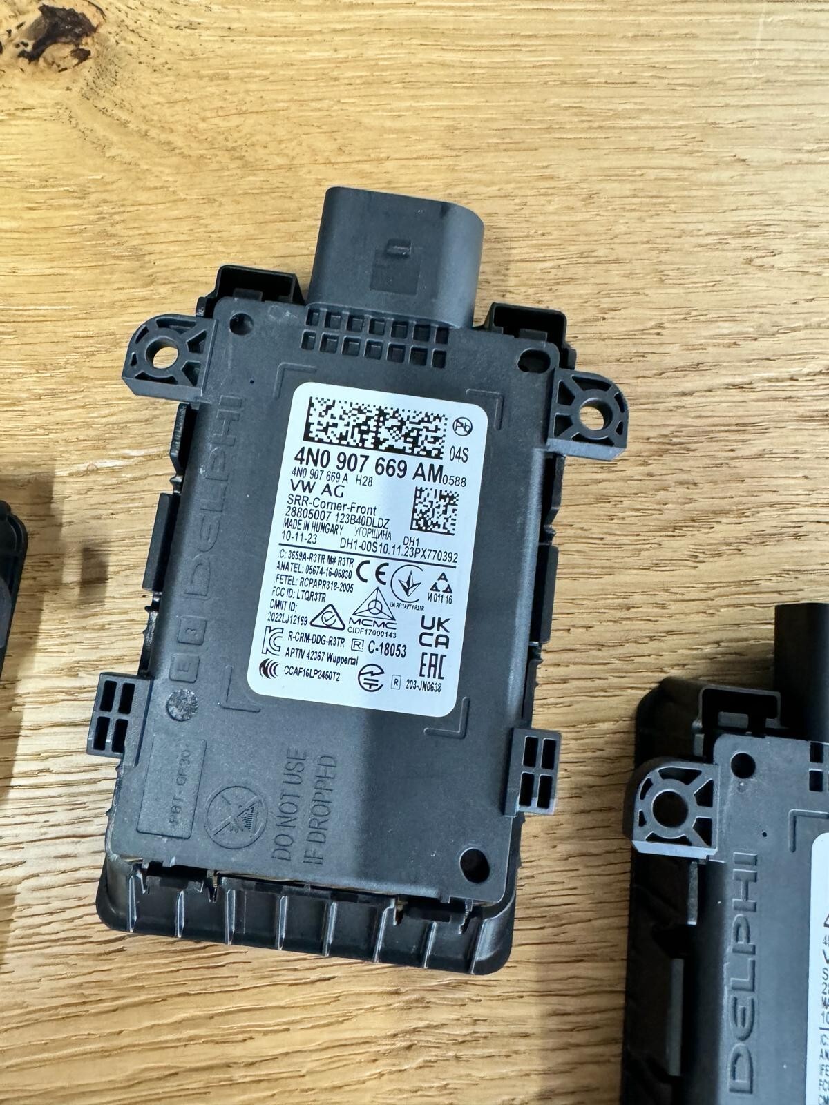 4N0907669AM AUDI RADARSENSOR SPURWECHSLERASSISTENT VORN L/R 4N0907669AM ORIG NEU - Obrázek 5