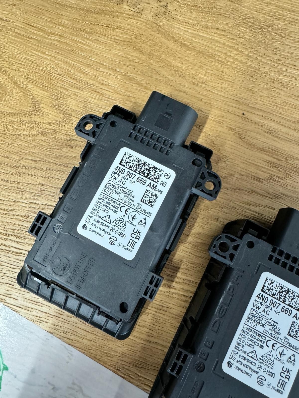 4N0907669AM AUDI RADARSENSOR SPURWECHSLERASSISTENT VORN L/R 4N0907669AM ORIG NEU - Obrázek 10