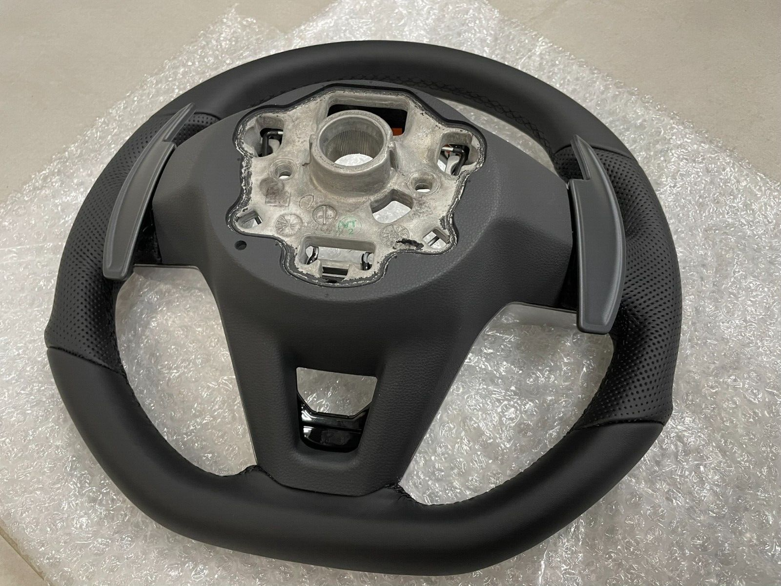 5H0419089GC VW LENKRAD SPORT R LOGO ABGEFLACHT GELOCHT VW ARTEON TIGUAN GOLF ... - Obrázek 12