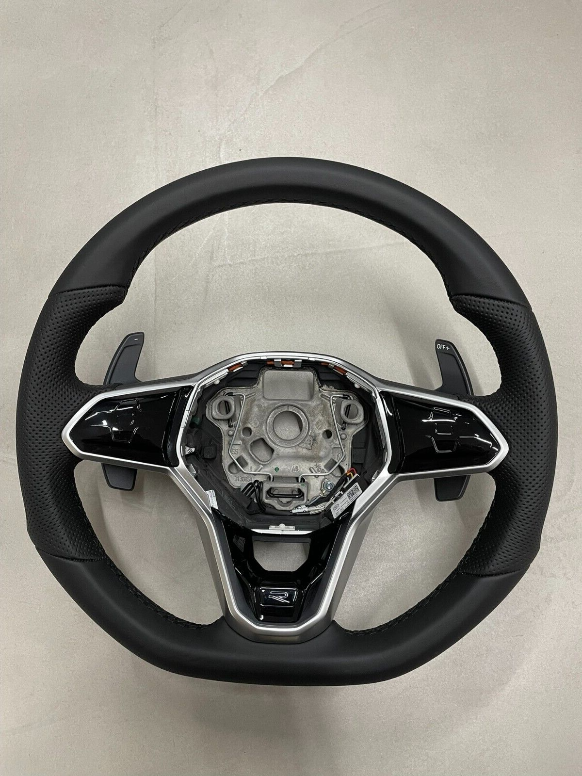 5H0419089GC VW LENKRAD SPORT R LOGO ABGEFLACHT GELOCHT VW ARTEON TIGUAN GOLF ...