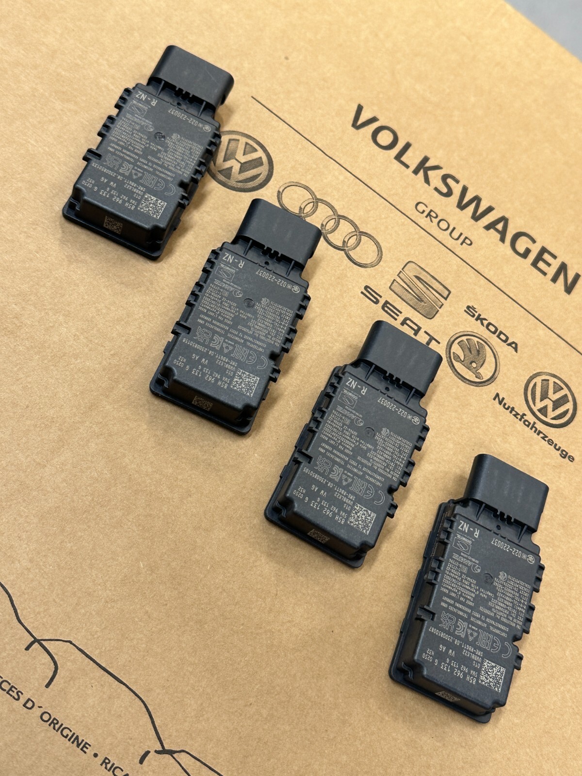 85H962133G AUDI VW SKODA SEAT ANTENE 85H962133G ORIGINAL NEU!!! - Obrázek 4