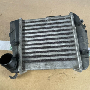 AUDI A4  2.7 - 3.0 TDI TURBO-LADELUFTKÜHLER L. 8E0145805R = 8E0145805AD TEST CAR