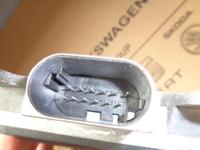 AUDI A4 A5 STEUERGERÄT SPURWECHSELASSISTENT RECHTS 8K0907566H Fast Neu Test Car - Obrázek 12