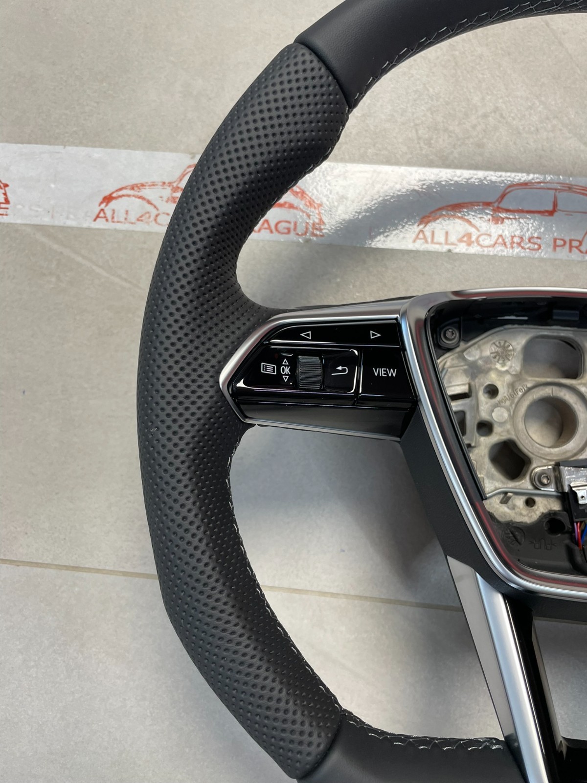 AUDI A6 C8 - AUDI SPORT LENKRAD S LEDER GELOCHT ABGEFLACHT 4K0419091BE NEU ! - Obrázek 13