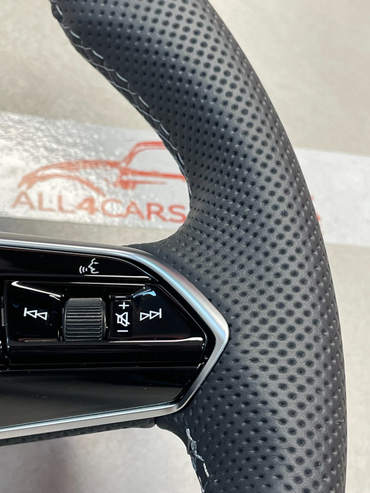 AUDI A6 C8 - AUDI SPORT LENKRAD S LEDER GELOCHT ABGEFLACHT 4K0419091BE NEU ! - Obrázek 16