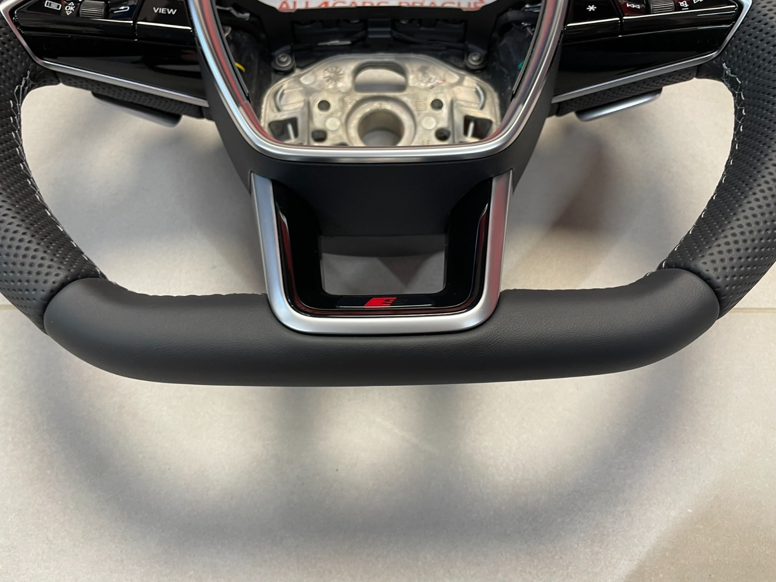 AUDI A6 C8 - AUDI SPORT LENKRAD S LEDER GELOCHT ABGEFLACHT 4K0419091BE NEU ! - Obrázek 10