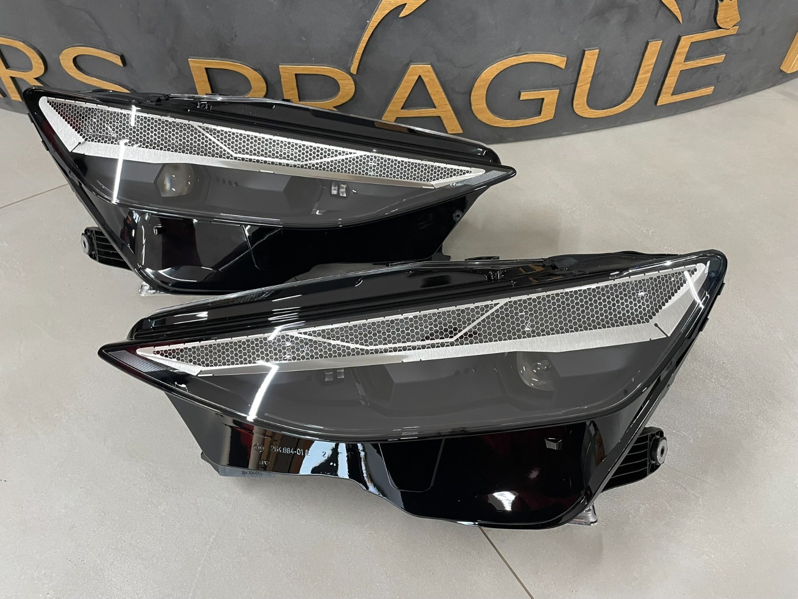 AUDI A6 C9 FRONT SCHEINWERFER LED L+R KOMPLET 4P0941003 + 4P0941004 ORIG NEU !