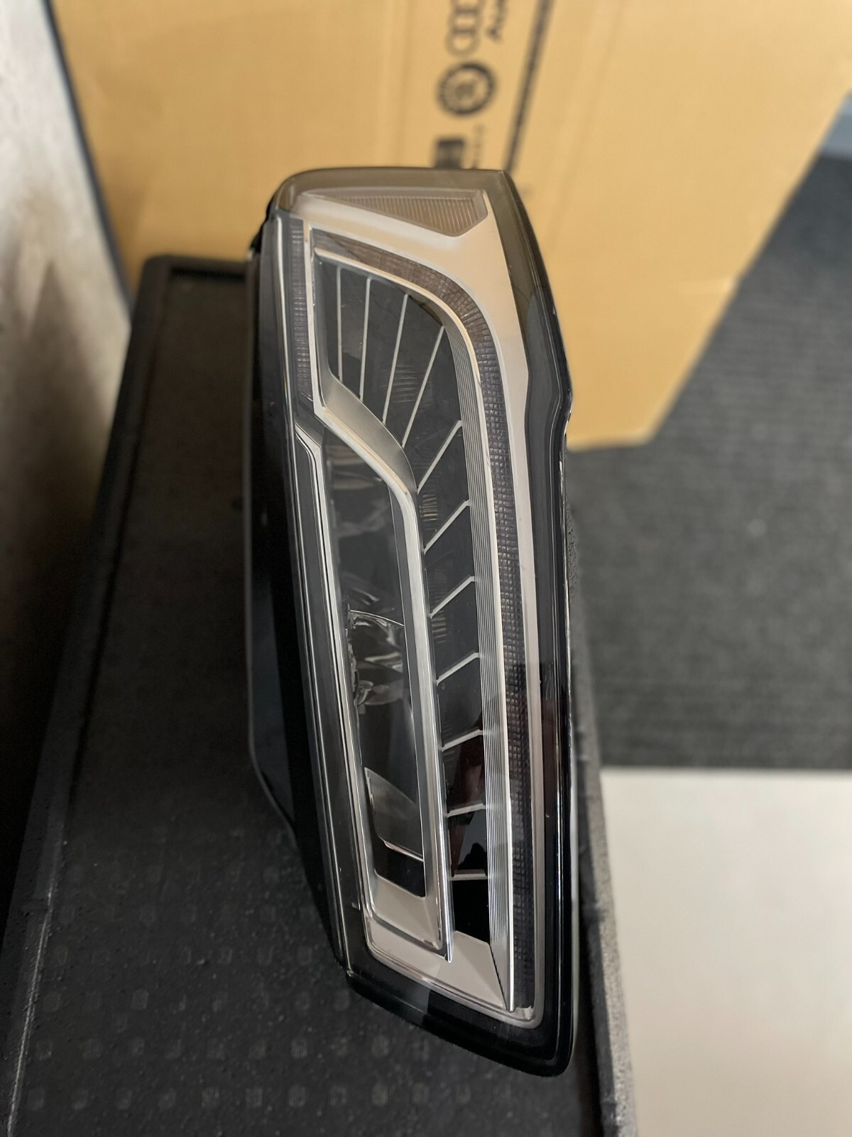 AUDI A8 / S8 SCHEINWERFER LED LINKS 4H0941033B = 4H0941773B ORIG.AUDI TEIL - Obrázek 11