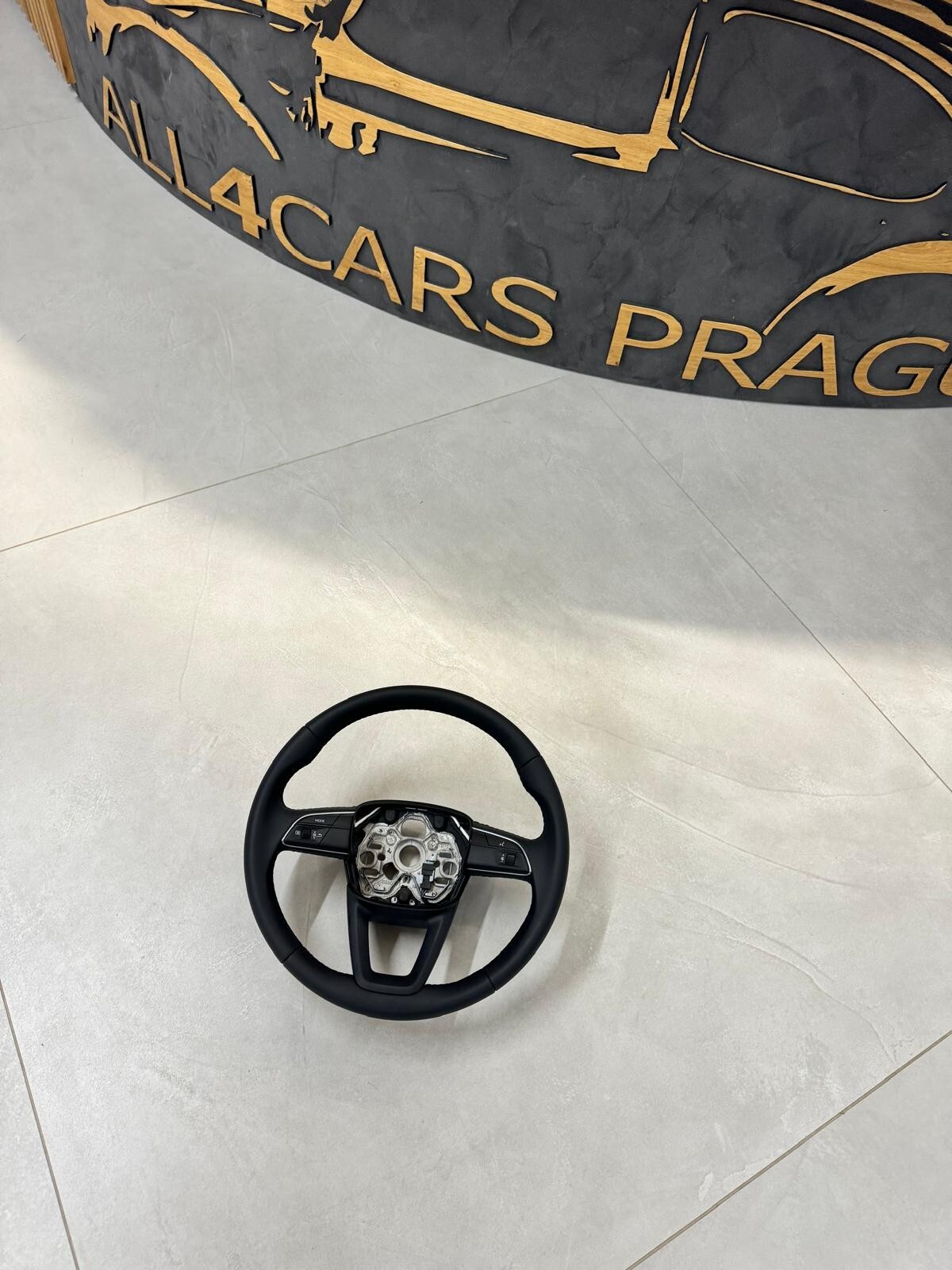 AUDI Q3 MULTIFUNKTIONAL SPORT LENKRAD LEDER 83A419091 NTM SCHWARZ SOUL NEU AUDI - Obrázek 3