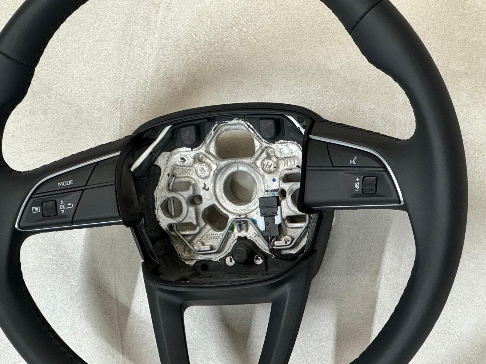 AUDI Q3 MULTIFUNKTIONAL SPORT LENKRAD LEDER 83A419091 NTM SCHWARZ SOUL NEU AUDI - Obrázek 7