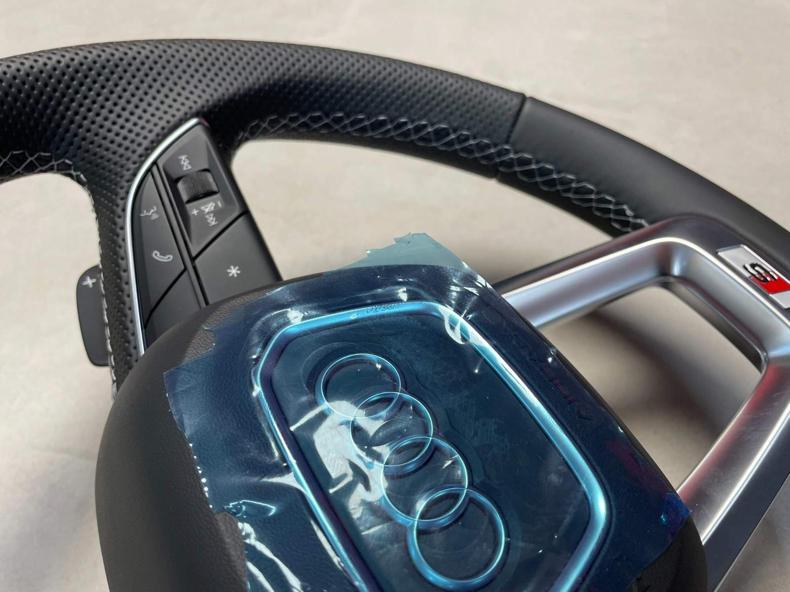 AUDI Q7 Q8 4M LENKRAD SPORT S BEHEIZT GELOCHT KAPAZITÄTS 4M8419091Q ORIG. NEU ! - Obrázek 16